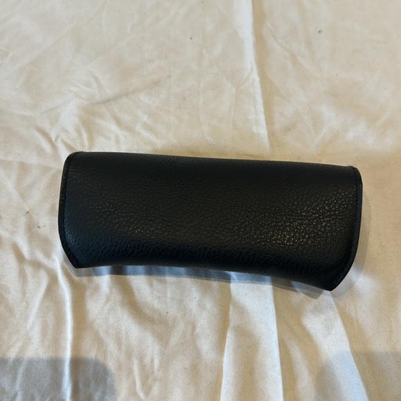 Black Ray-Ban Clubmaster Sunglasses - Picture 2 of 7